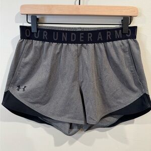 Under‎ Armour Women’s Loose Shorts Size Small Gray
